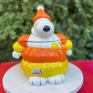 Peanuts Snoopy Puffer Candy Corn Cookie Jar